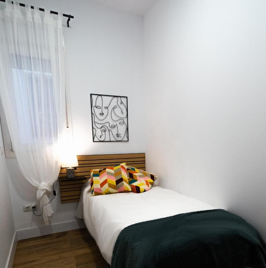 2 A 6 Pax Museos Y Ronda De Atocha Apartment Madrid Exterior foto
