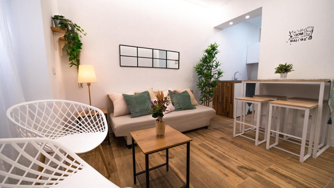 2 A 6 Pax Museos Y Ronda De Atocha Apartment Madrid Exterior foto